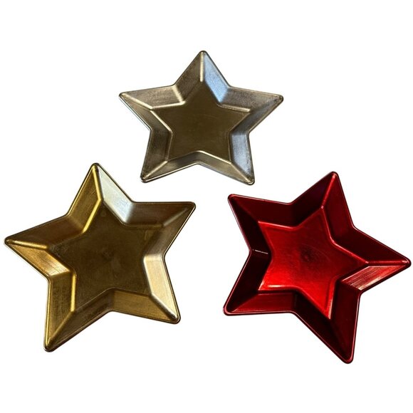 3-pc. Robert Stanley Metallic Silver, Gold, Red Star Plastic Plates 10"X10" - Picture 1 of 10